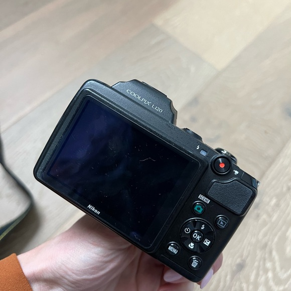 Nikon Camera - Picture 2 of 10